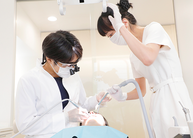 長期管理を重視。担当歯科衛生士制で、患者さんが相談しやすい環境です。