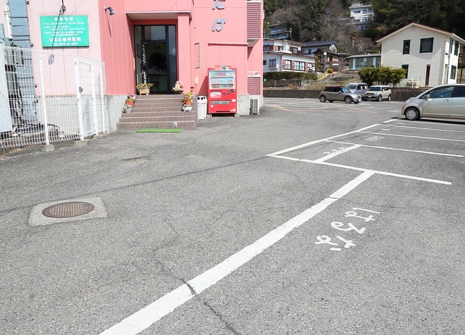 はるな歯科医院_駐車場