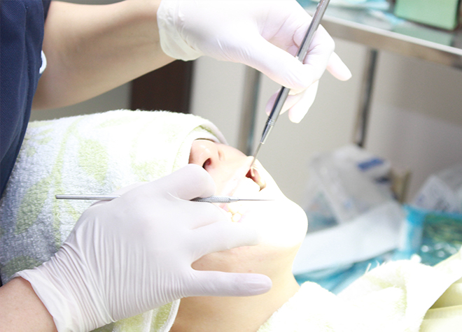 お口を健康な環境に保つため、予防歯科・歯周病治療に力を入れています
