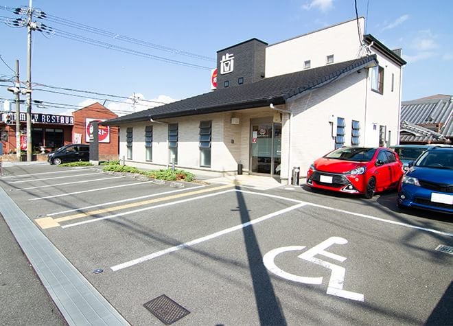 香芝ＫＮデンタルクリニック_駐車場