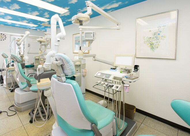 患者さまに合った入れ歯や義歯でお食事を楽しんでいただきたいと考えています