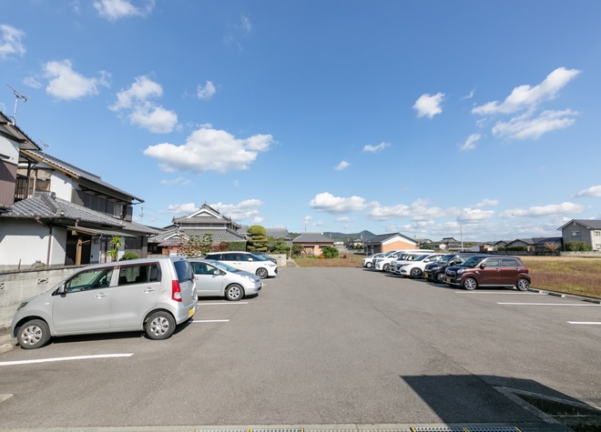 香川歯科医院_駐車場