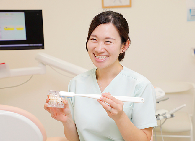 ご自身の歯を守るため！歯周病治療や予防に力を入れています
