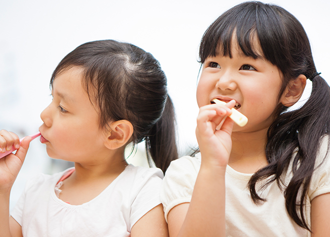お子さまが小さな頃のお口の環境が、永久歯の健康を左右します！