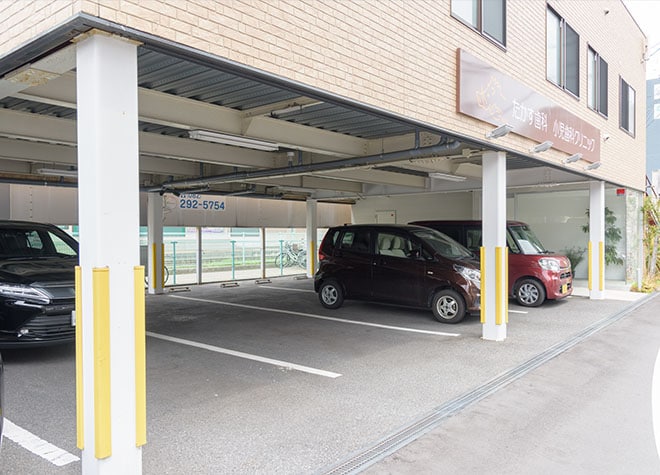 たかす歯科小児歯科クリニック_駐車場