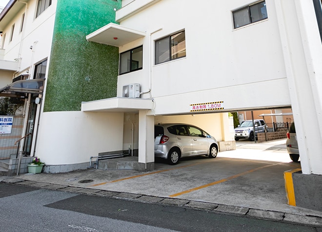 勝呂歯科医院_駐車場