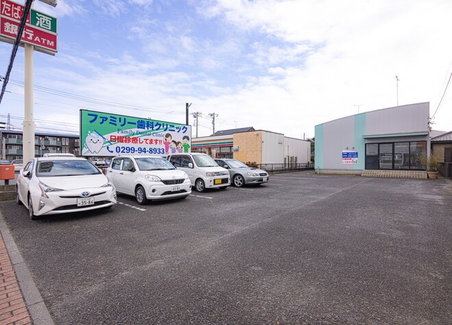 ファミリー歯科クリニック_駐車場
