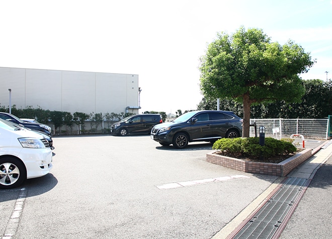 芝山デンタルクリニック_駐車場