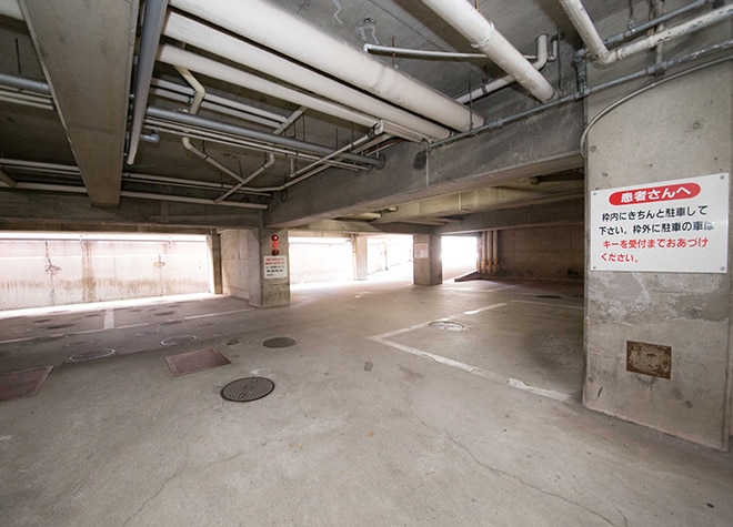 毛利歯科医院_駐車場