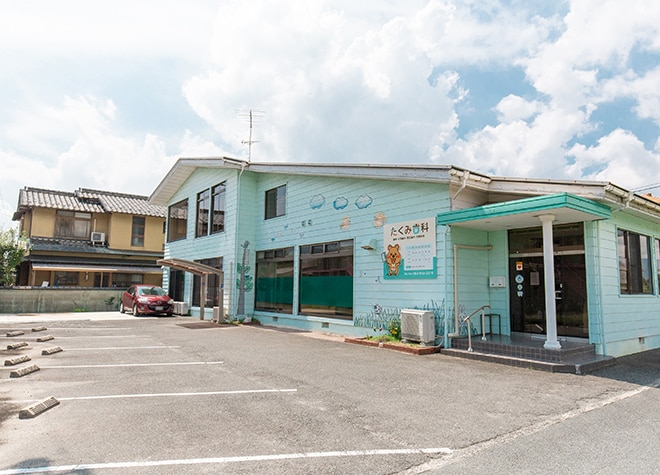 たくみ歯科医院_駐車場