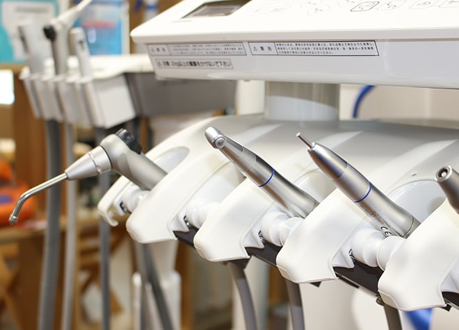 ご自身のお口に興味を持っていただくために、歯のクリーニングをていねいに実施します