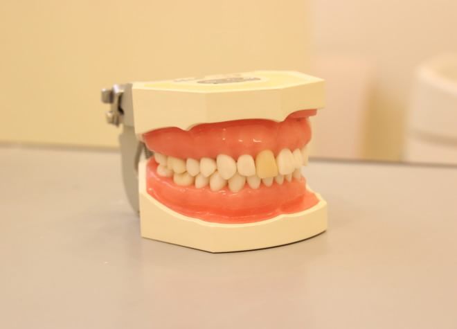 Q.歯並びの乱れは見た目以外にも何か影響があるのでしょうか？