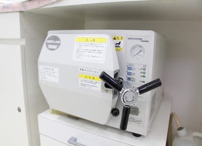 使用する治療機器を清潔に保ています。