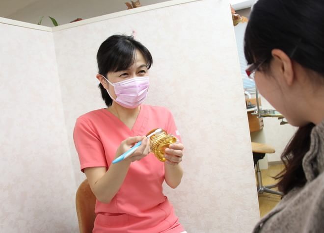 お口の中にいる細菌を検査することで、患者さまの体質に合わせた虫歯・歯周病予防を行います
