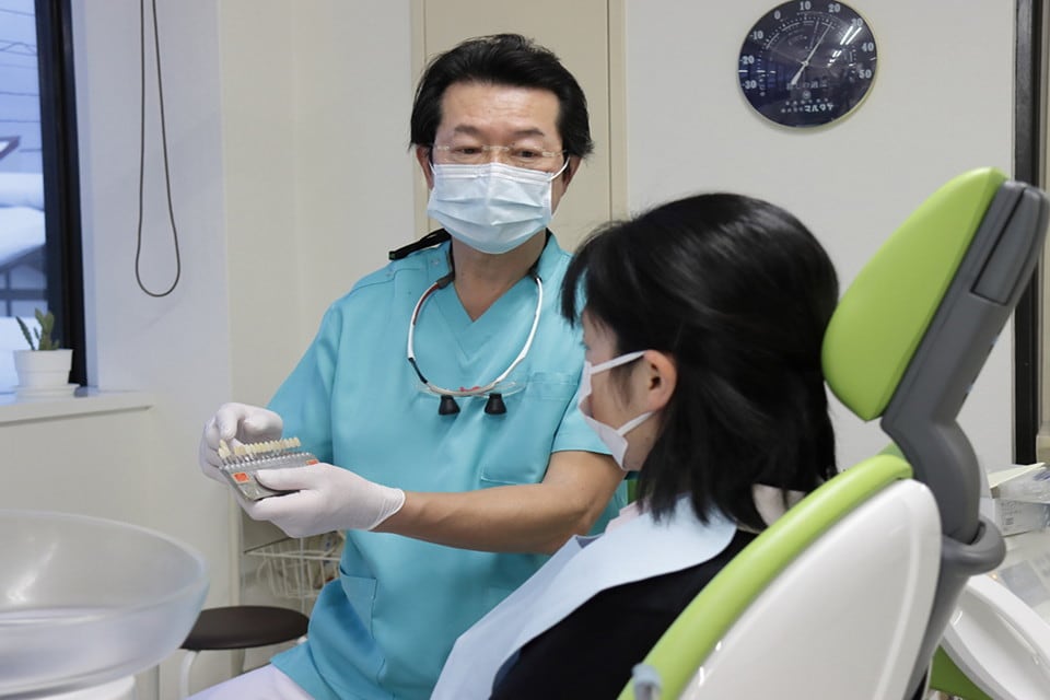 ホワイトニングをしたより白く健康的なお口元で、ご自身の魅力を引き出してみませんか