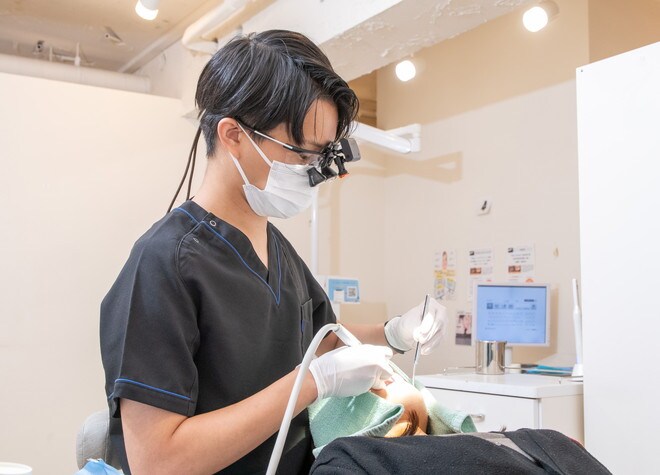 事前説明から治療中、術後のアフターケアまで、いたわりと配慮を持って取り組んでいます