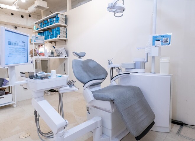 虫歯治療は口腔内カメラの画像をお見せすることで治療内容を可視化し、より理解を得られるようにしています