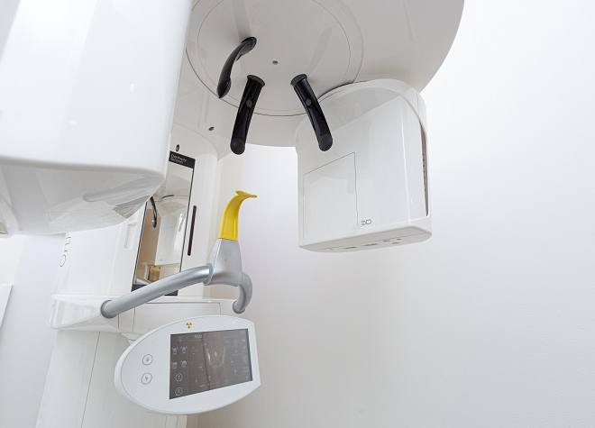 Q.なぜ、治療前に歯科用CTで精密な診査・診断を行っているのですか？