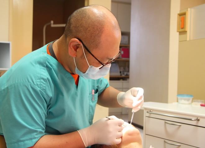 これまでの義歯を複製できる治療用義歯や個人トレーを使い、その人に合わせた入れ歯の作製に努めております
