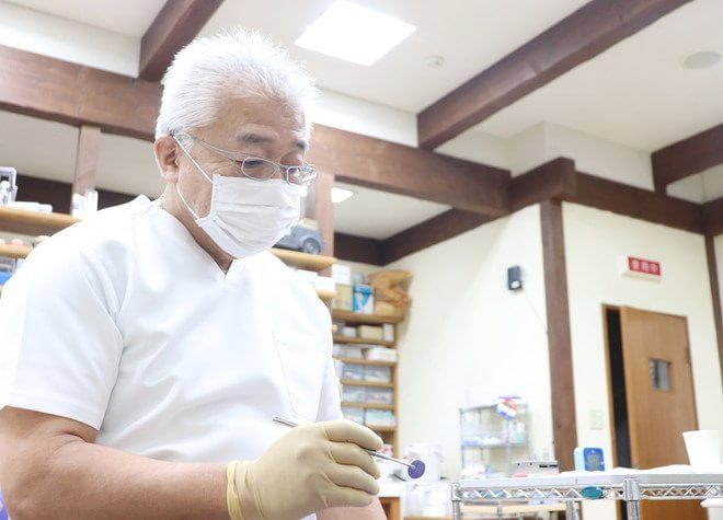 自覚症状に乏しい歯周病の治療は、まずご自身のお口の状況を知ることから始めましょう